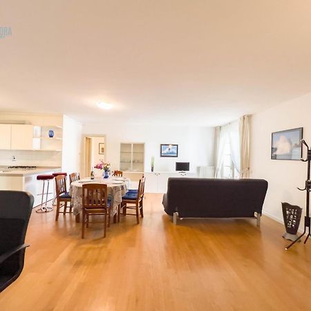 Apartamento Cattedrale 5 Tirabora Short Rent Trieste Exterior foto