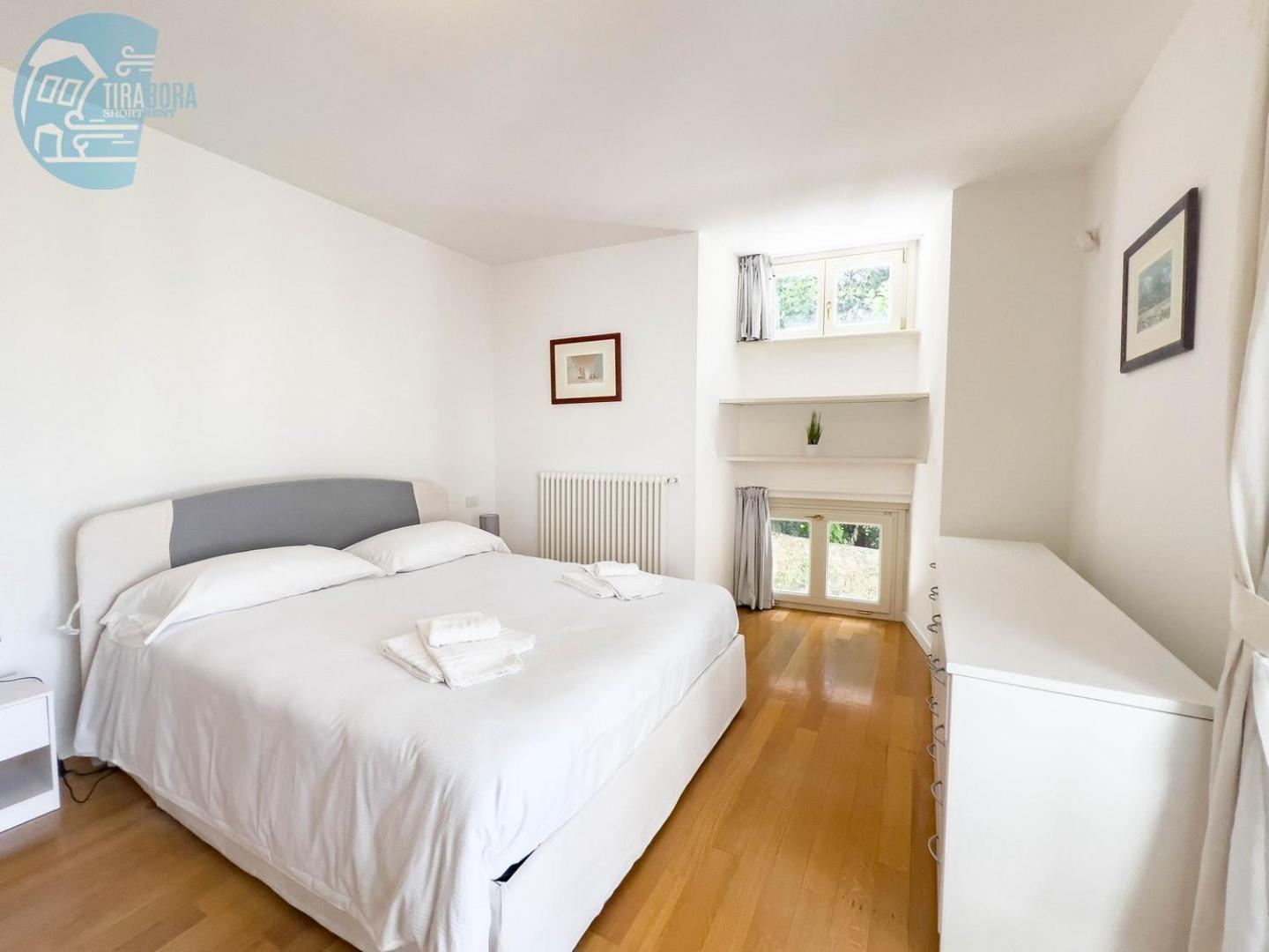 Apartamento Cattedrale 5 Tirabora Short Rent Trieste Exterior foto