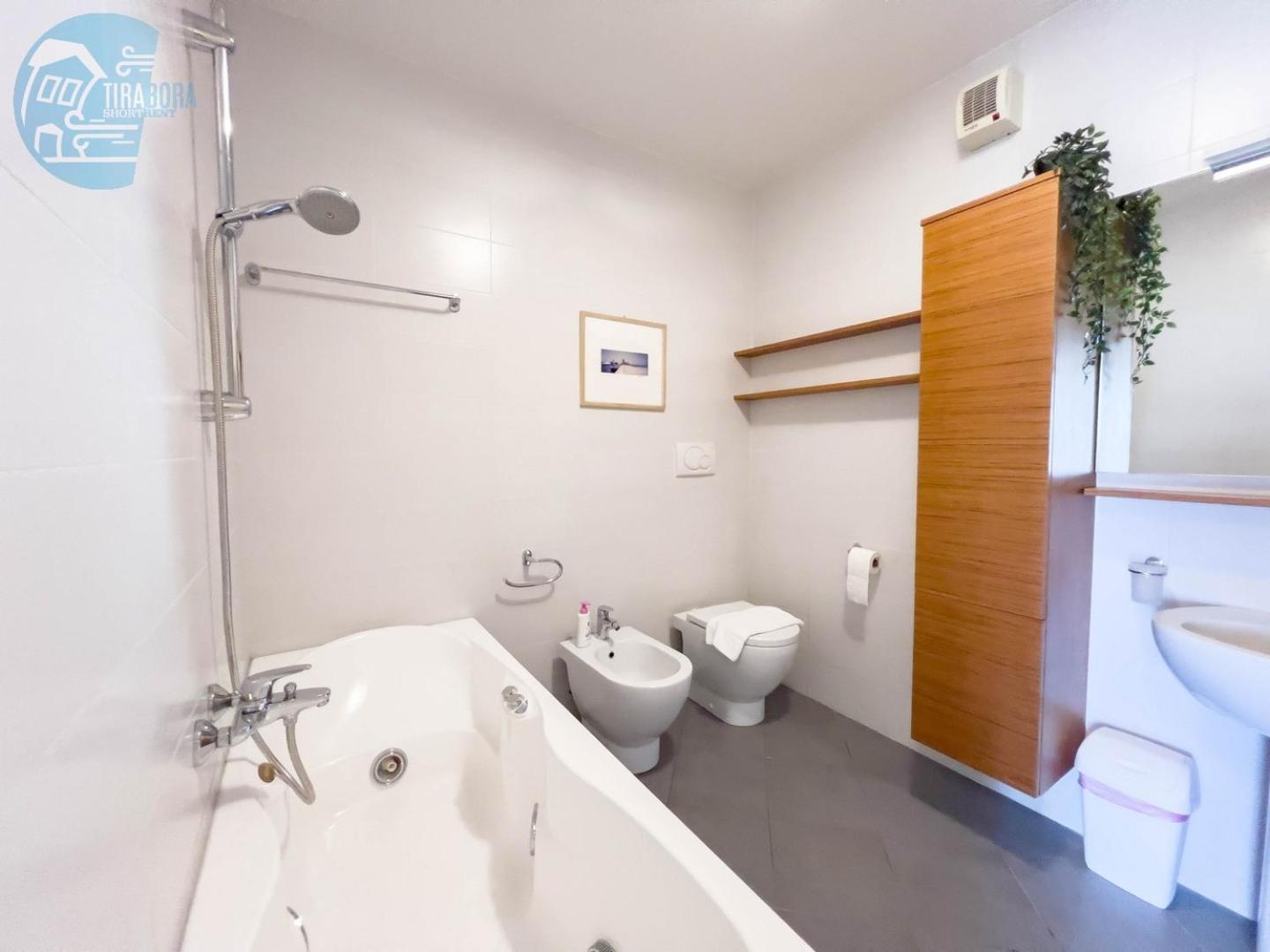 Apartamento Cattedrale 5 Tirabora Short Rent Trieste Exterior foto