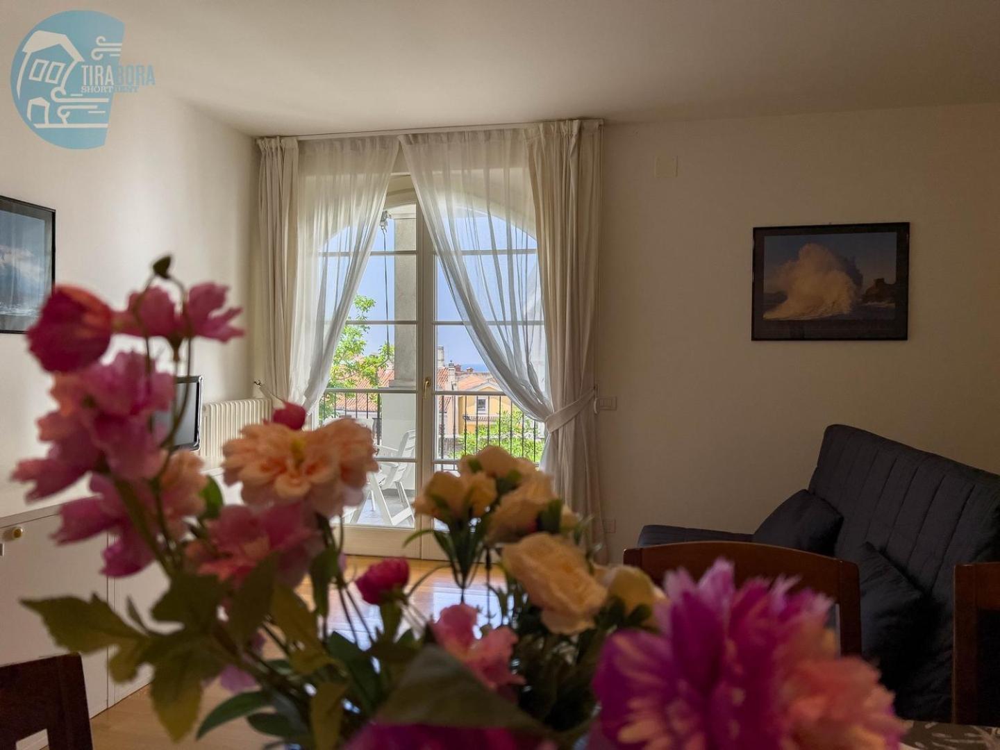 Apartamento Cattedrale 5 Tirabora Short Rent Trieste Exterior foto