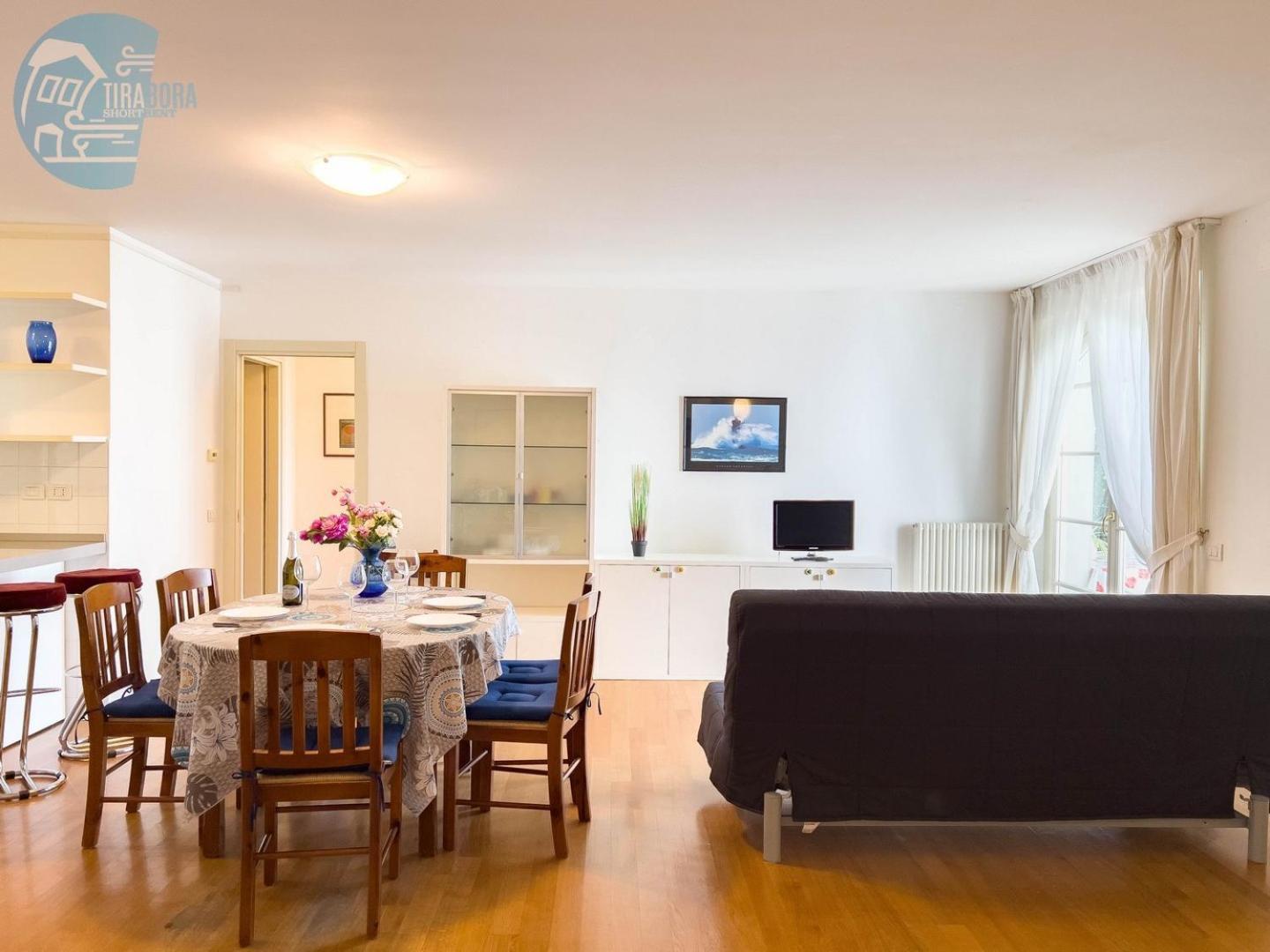 Apartamento Cattedrale 5 Tirabora Short Rent Trieste Exterior foto